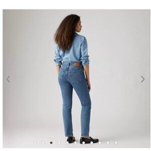 NWT Levis 501s Original Fit in Shout Wash